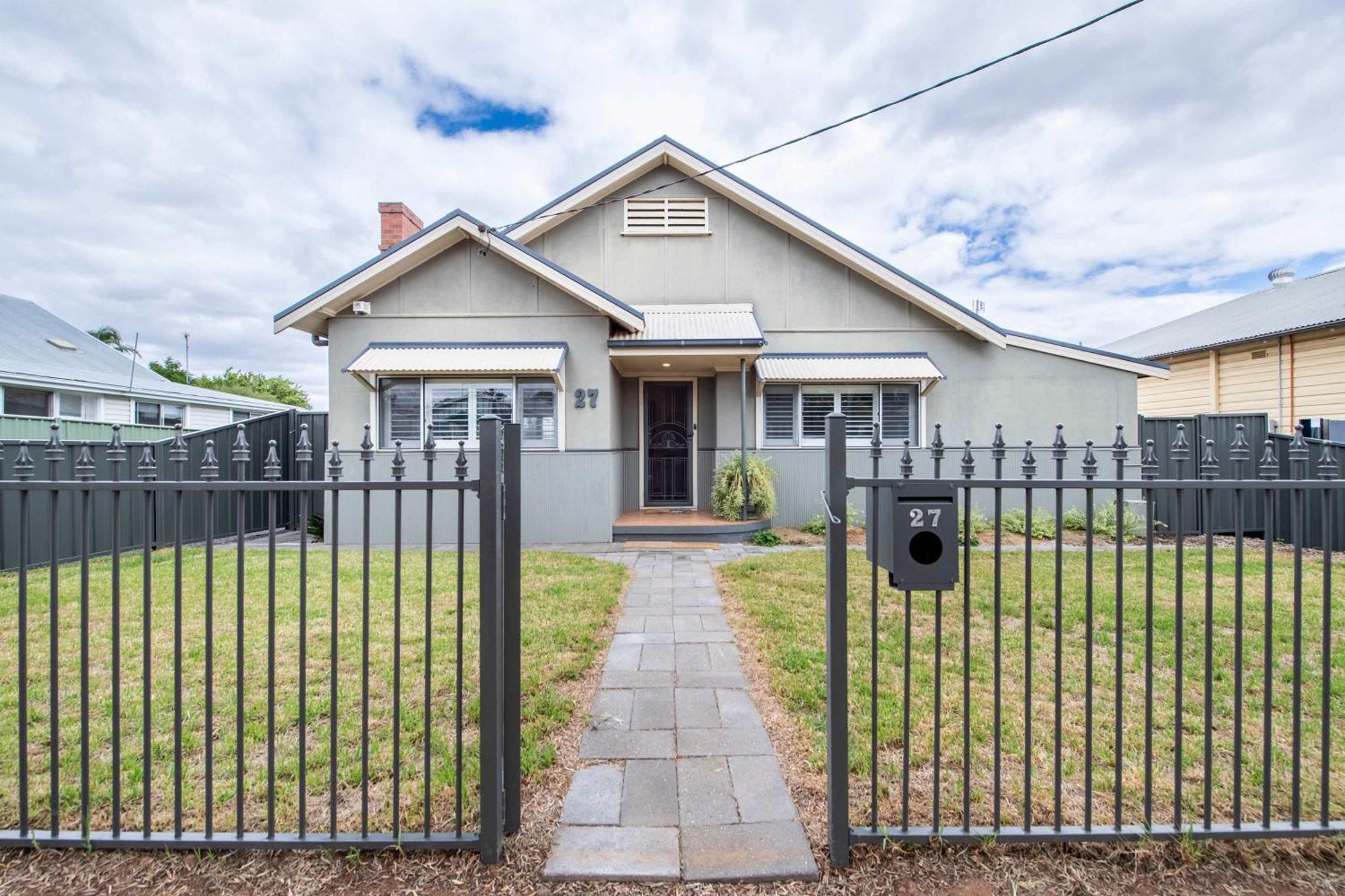 South Dubbo Hideaway - Pet Friendly Villa Exteriör bild